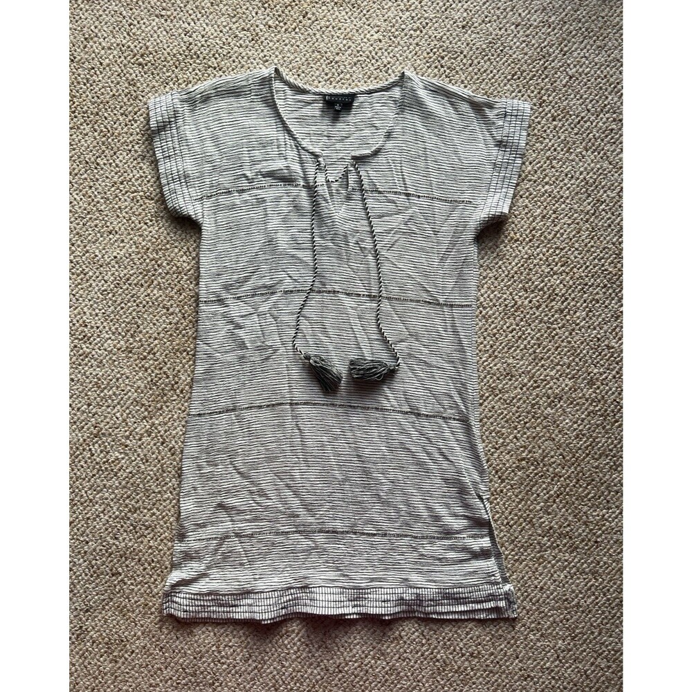 Bobeau Women S Gray White Striped V-Neck Short Sleeve Tassel Tie Tunic
